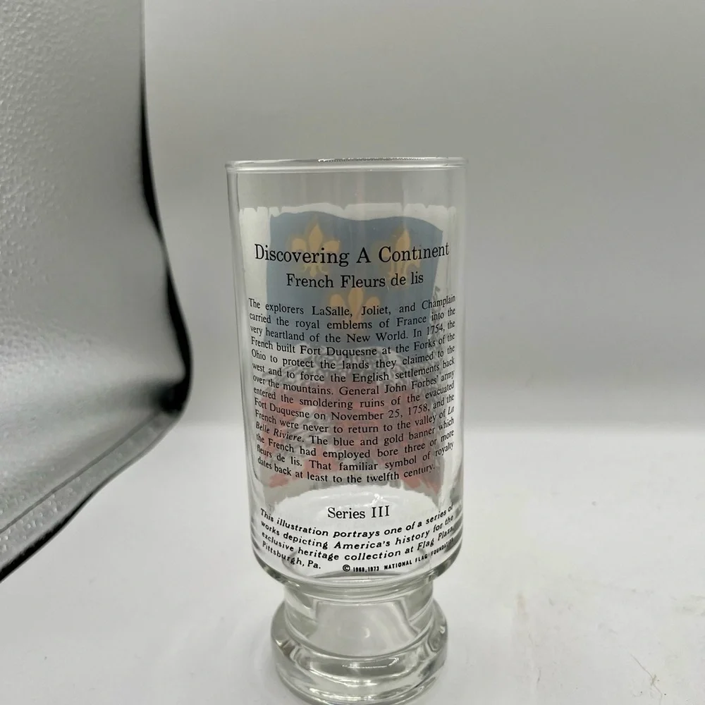 Set of 4 Vintage Flag Glasses with Fleur-de-lis and Naval Flags